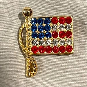 Pre-Owned Faux Gold Unisex Bedazzled American Flag on a Pole Metal Pin